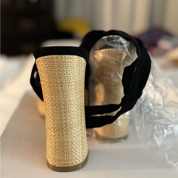 JustFab Black and Tan Platform Heels - Picture 6 of 7